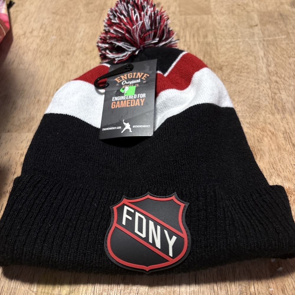 Fdny Bravest KNIT CUFF POM BEANIE MENS Engine Original HAT BLACK RED White USA